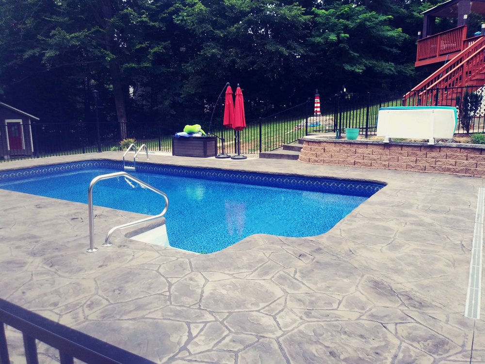 Martinez Landscaping & Concrete Image